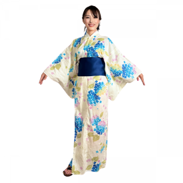 Kimono Hydrangea – Soft Cream & Blue Floral